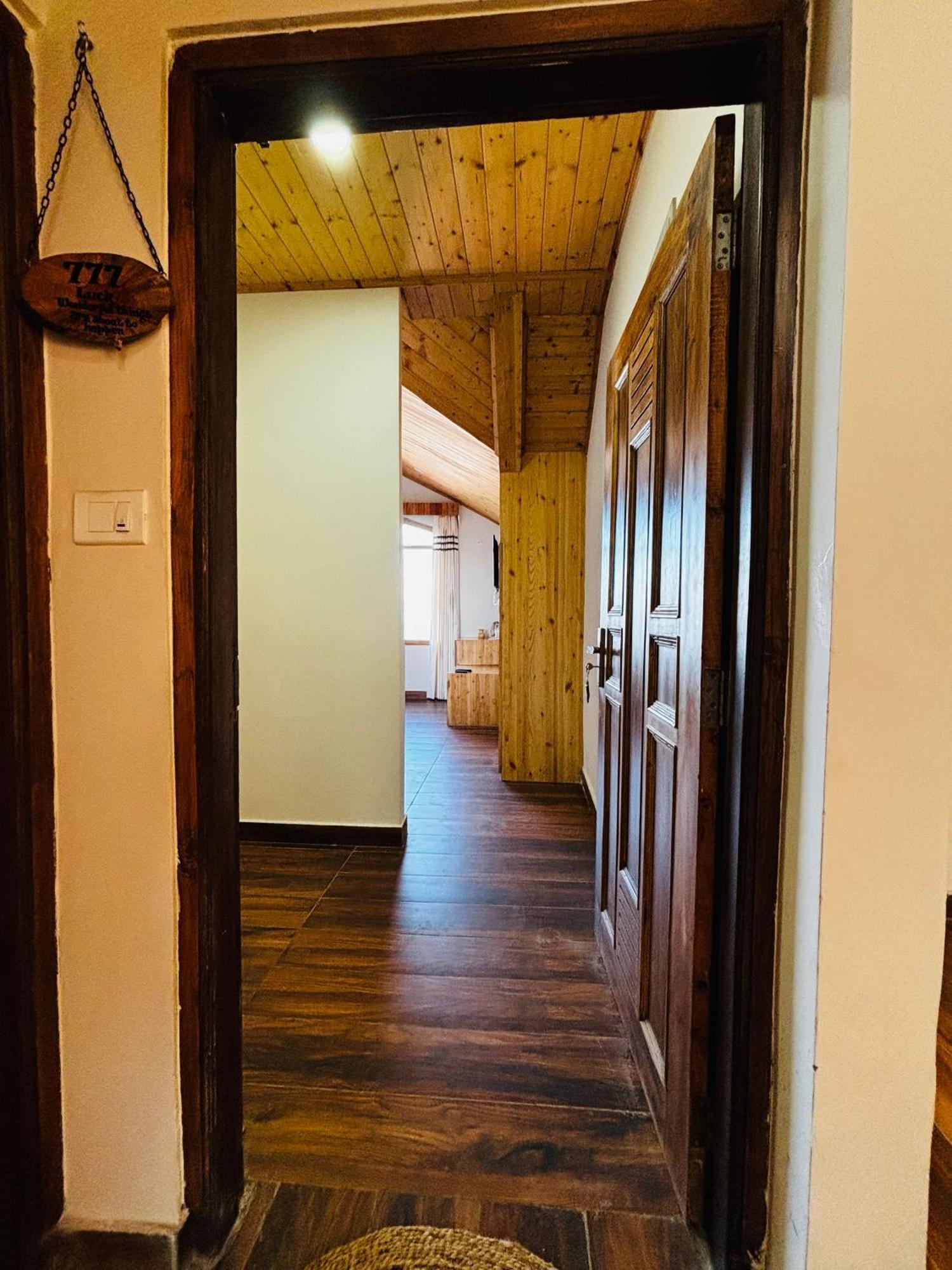 Hilly Horizon Bnb Kufri Cheog Eksteriør billede