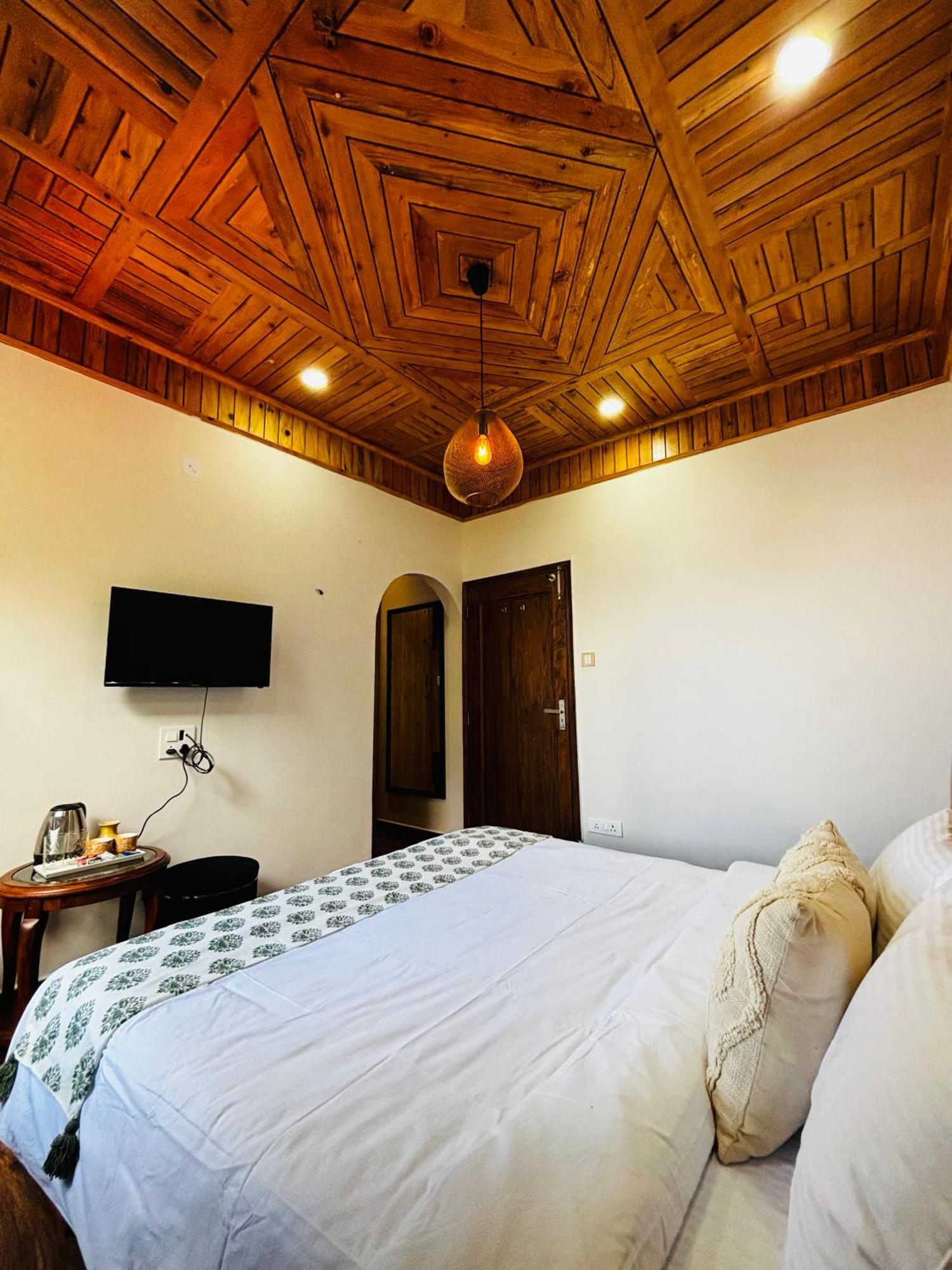 Hilly Horizon Bnb Kufri Cheog Eksteriør billede