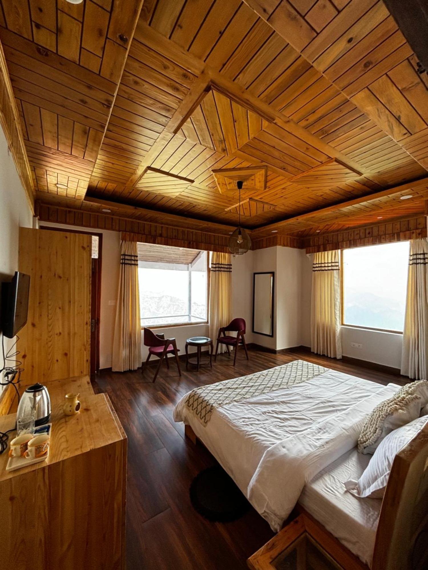 Hilly Horizon Bnb Kufri Cheog Eksteriør billede